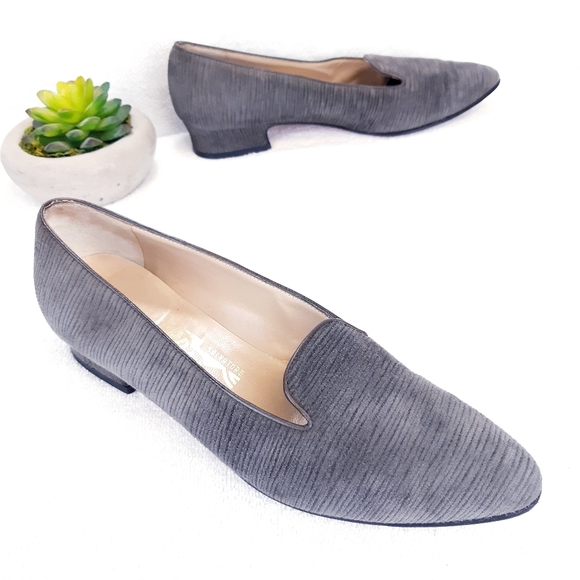 SALVATORE FERRAGAMO SUEDE SHOES - Picture 7 of 16